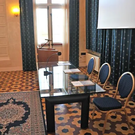 Grand Hotell