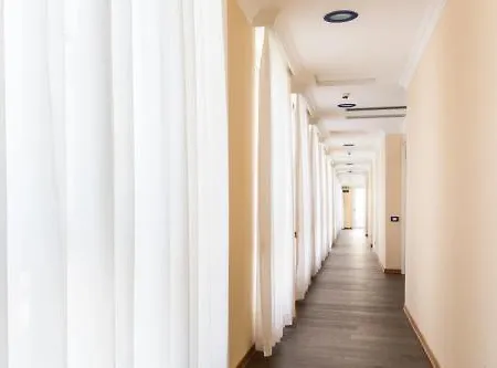 Hotel Grand 4*