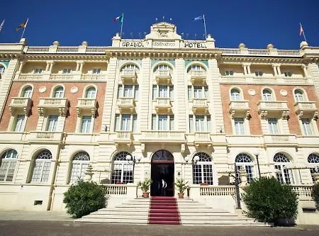 Grand Hotel 4*