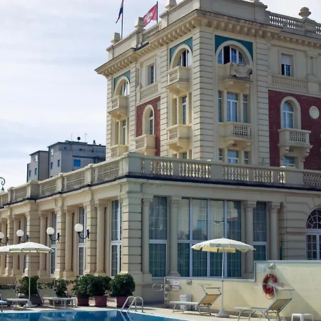 Отель Grand Чезенатико