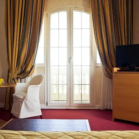 Grand 4* Чезенатико