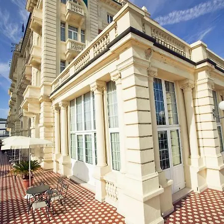 Hotel Grand