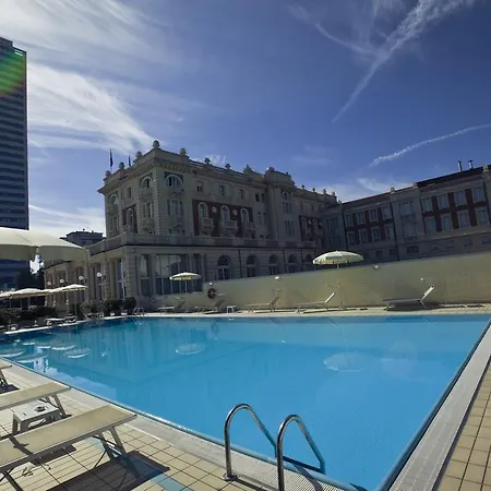 Hotel Grand 4*