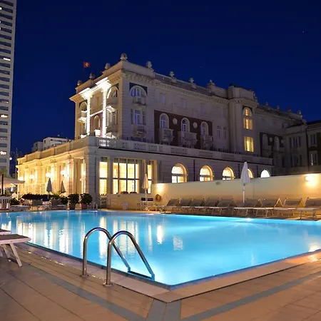 Hotel Grand