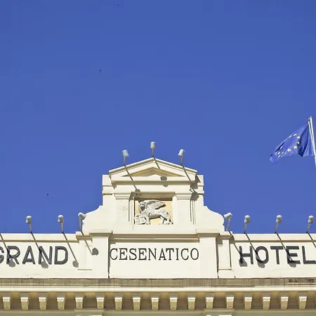 Grand Hotel