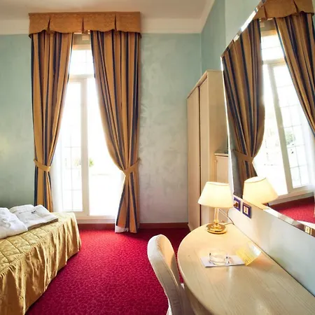Grand Hotel