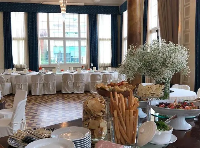 فندق Grand تْشيزيناتيكو