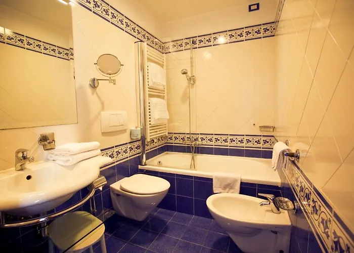 Grand 4* تْشيزيناتيكو